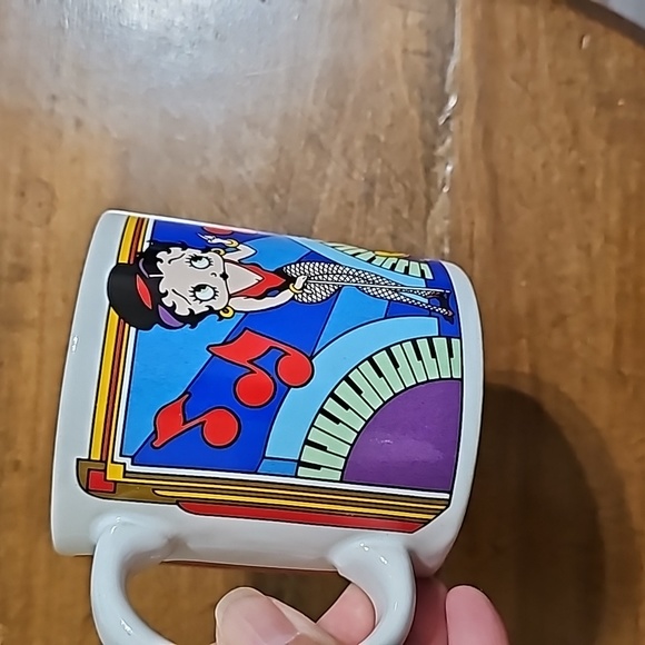 Vintage Betty Boop Coffee Mug - Picture 9 of 11